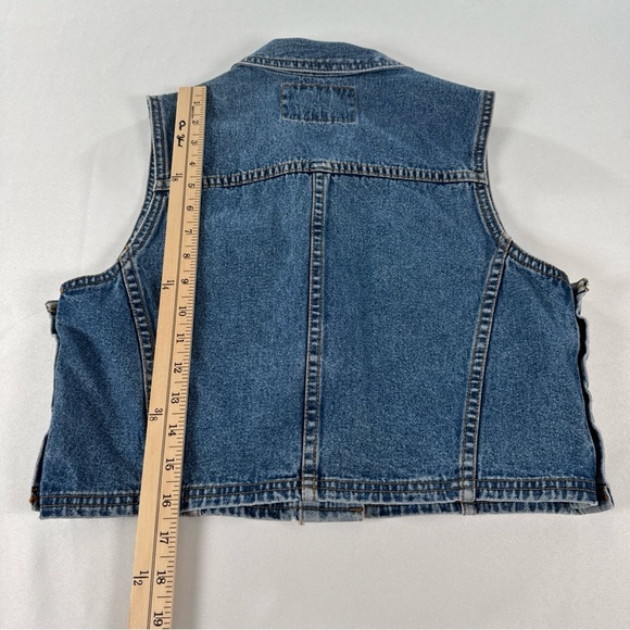 Vintage Levi's Denim Vest Women’s Medium Circa 1996 100% Cotton Side Buttons EUC - Picture 7 of 8
